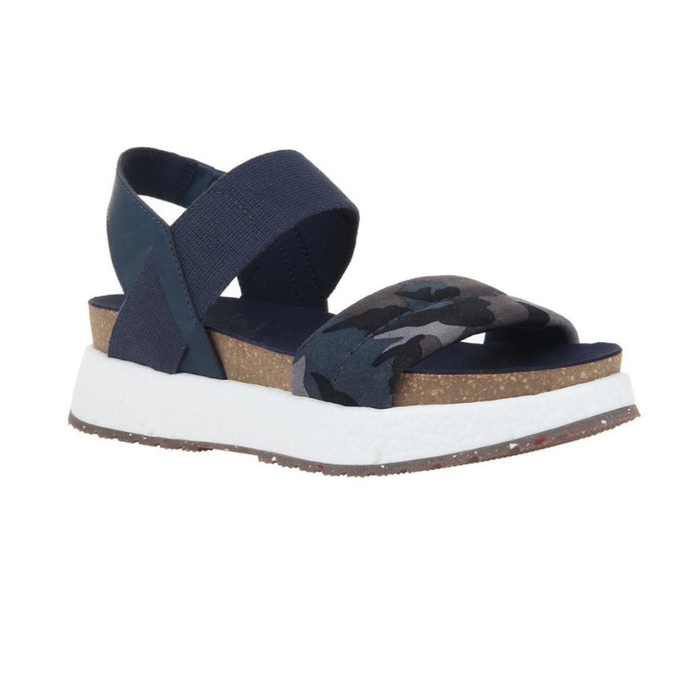 OTBT LIBRA sandals :: blue camouflage:: size 8M :: like new!